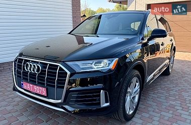 Audi Q7  2021