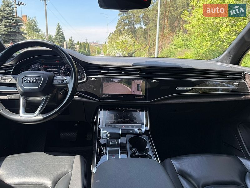 Внедорожник / Кроссовер Audi Q7 2020 в Киеве