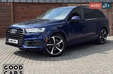 Audi Q7  2019