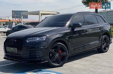 Audi Q7  2018