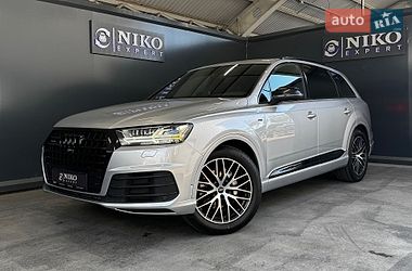 Audi Q7  2017