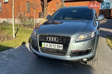 Audi Q7  2008
