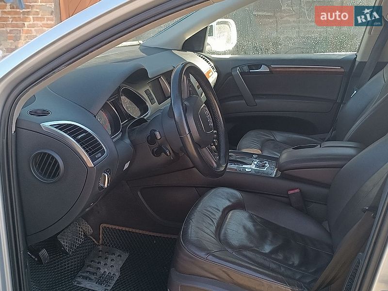 Позашляховик / Кросовер Audi Q7 2009 в Шептицькому