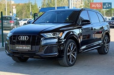 Audi Q7  2022