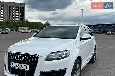 Audi Q7  2011