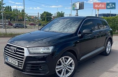 Audi Q7  2017
