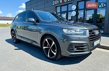 Audi Q7  2016
