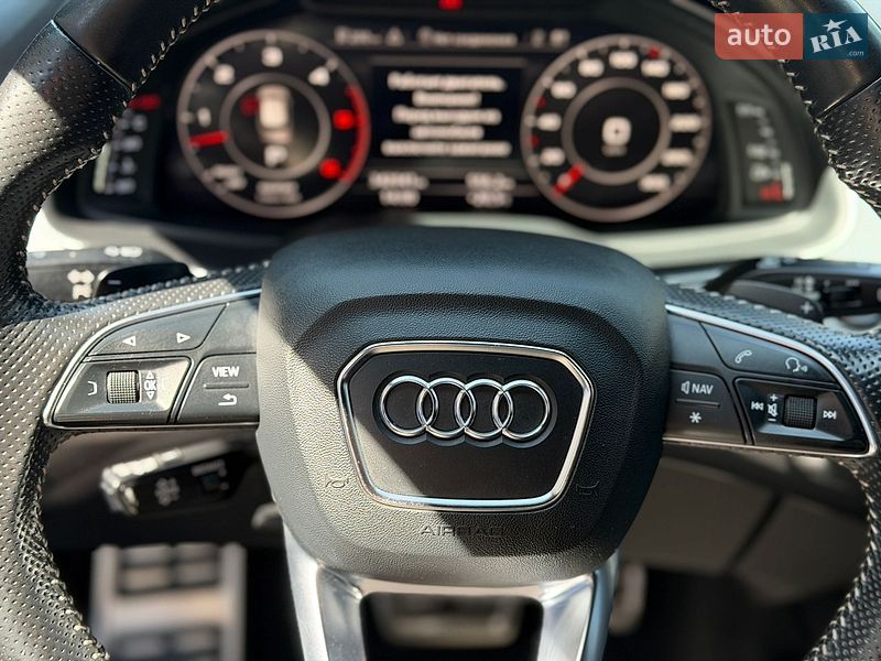 Позашляховик / Кросовер Audi Q7 2015 в Києві