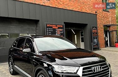 Audi Q7  2015