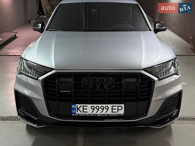 Внедорожник / Кроссовер Audi Q7 2022 в Днепре фото Внедорожник / Кроссовер Audi Q7 2022 в Днепре