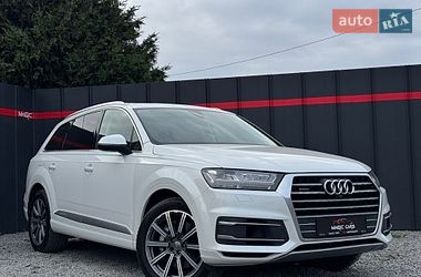 Audi Q7  2016