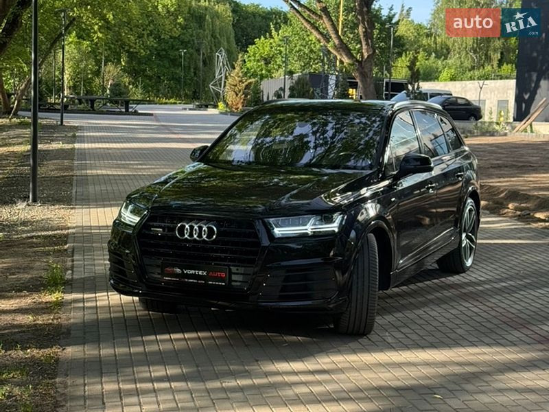 Внедорожник / Кроссовер Audi Q7 2018 в Ровно Внедорожник / Кроссовер Audi Q7 2018 в Ровно