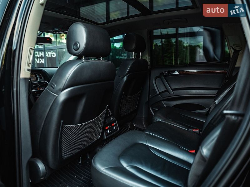 Внедорожник / Кроссовер Audi Q7 2015 в Полтаве