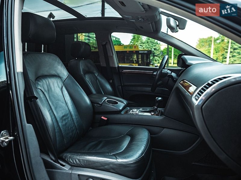 Внедорожник / Кроссовер Audi Q7 2015 в Полтаве