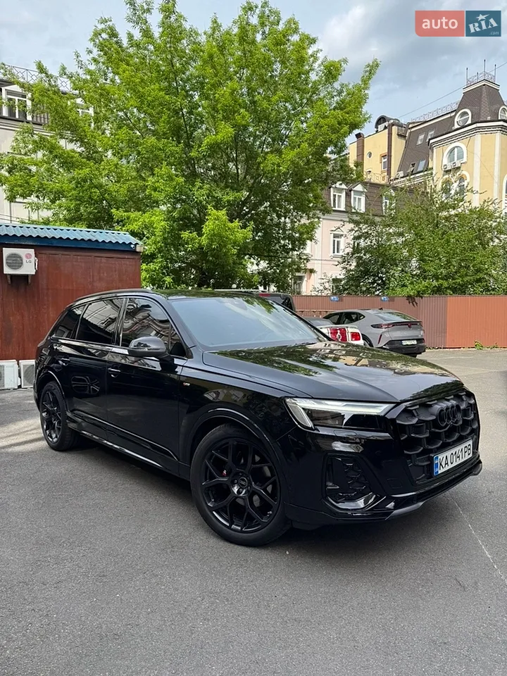 2025 Audi Q7 - фото 1