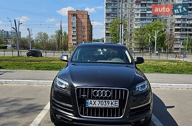 Audi Q7  2012