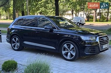 Audi Q7  2017