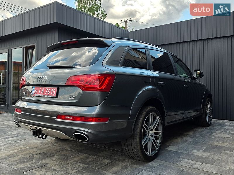 Внедорожник / Кроссовер Audi Q7 2015 в Луцке