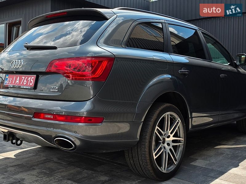 Внедорожник / Кроссовер Audi Q7 2015 в Луцке