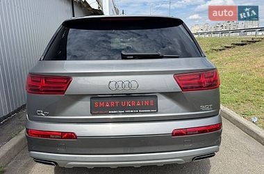 Позашляховик / Кросовер Audi Q7 2016 в Києві