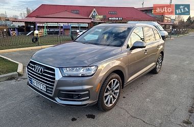 Audi Q7  2017