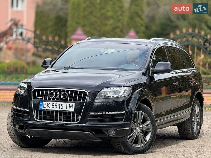 Внедорожник / Кроссовер Audi Q7 2010 в Сарнах