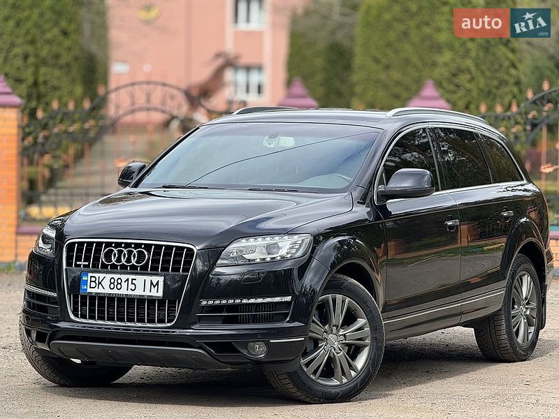 Внедорожник / Кроссовер Audi Q7 2010 в Сарнах