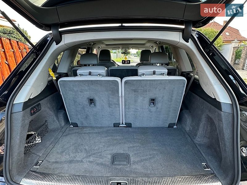 Позашляховик / Кросовер Audi Q7 2017 в Ужгороді фото 12 Позашляховик / Кросовер Audi Q7 2017 в Ужгороді