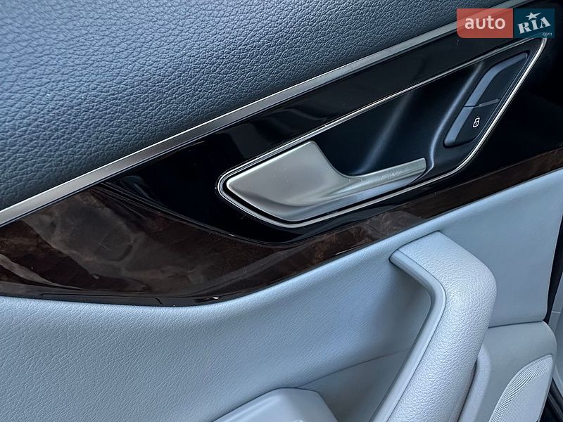 Позашляховик / Кросовер Audi Q7 2017 в Ужгороді фото 14 Позашляховик / Кросовер Audi Q7 2017 в Ужгороді