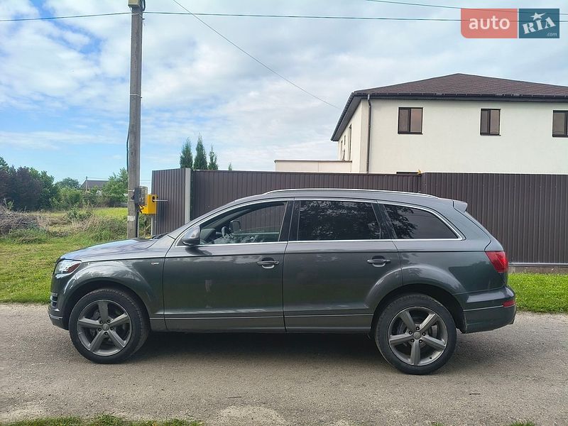 Внедорожник / Кроссовер Audi Q7 2015 в Киеве