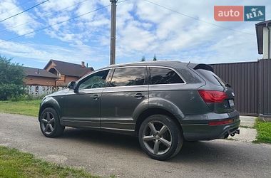 Внедорожник / Кроссовер Audi Q7 2015 в Киеве