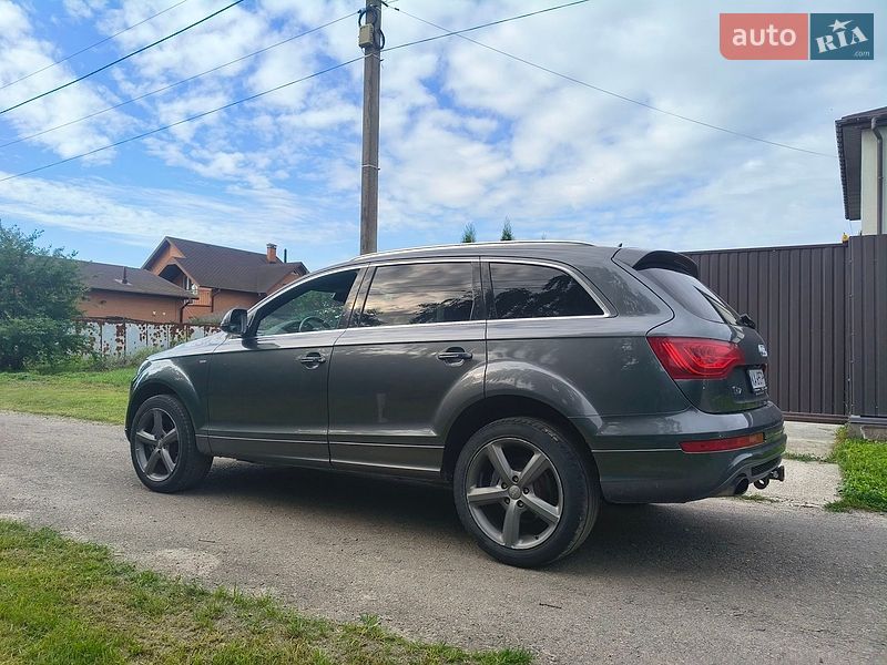 Внедорожник / Кроссовер Audi Q7 2015 в Киеве