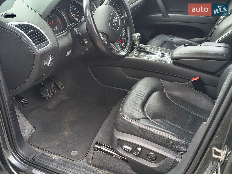 Внедорожник / Кроссовер Audi Q7 2015 в Киеве