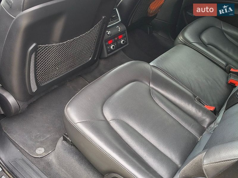 Внедорожник / Кроссовер Audi Q7 2015 в Киеве
