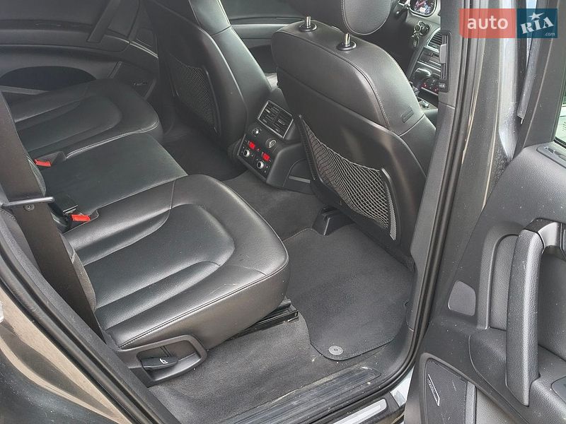 Внедорожник / Кроссовер Audi Q7 2015 в Киеве
