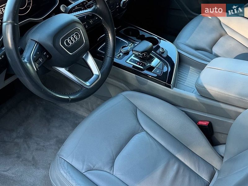 Внедорожник / Кроссовер Audi Q7 2016 в Брюховичах