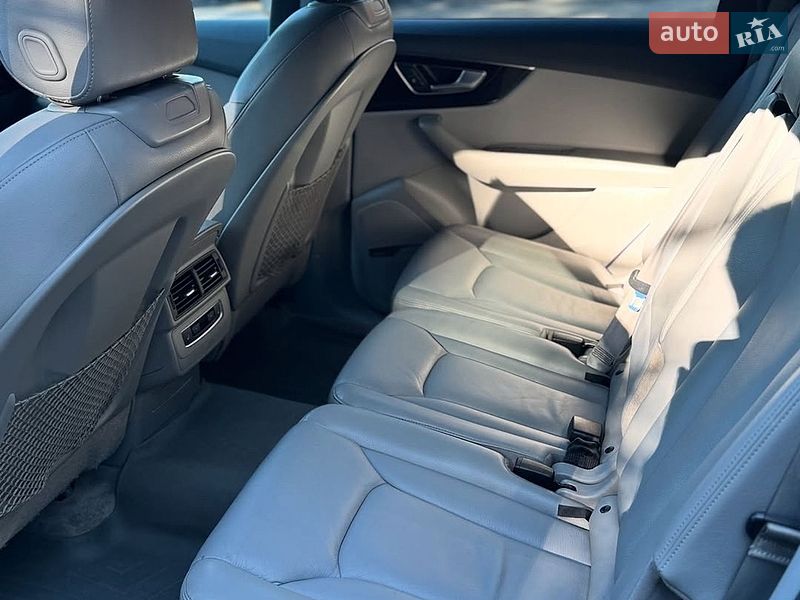 Внедорожник / Кроссовер Audi Q7 2016 в Брюховичах