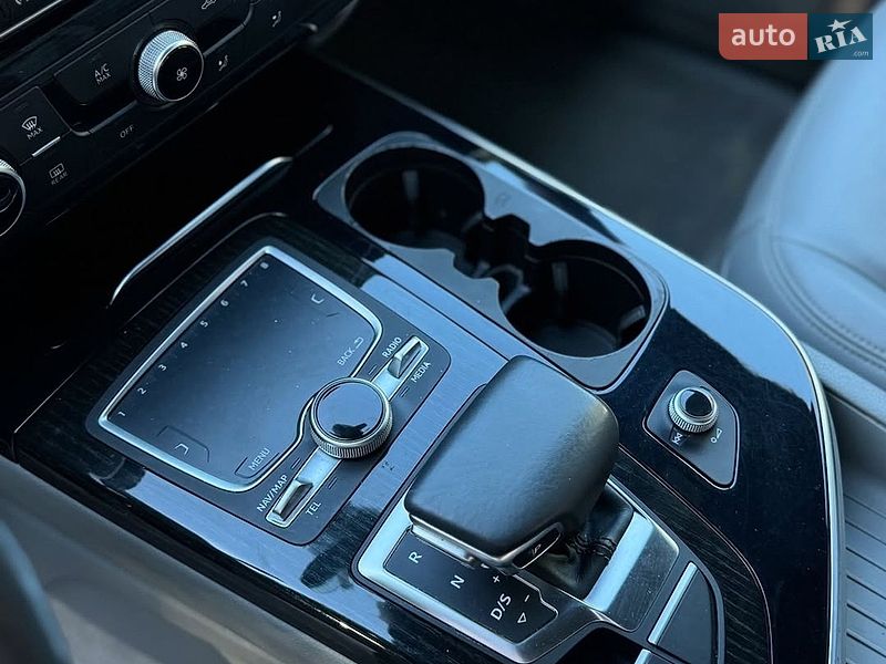 Внедорожник / Кроссовер Audi Q7 2016 в Брюховичах
