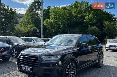 Audi Q7  2015
