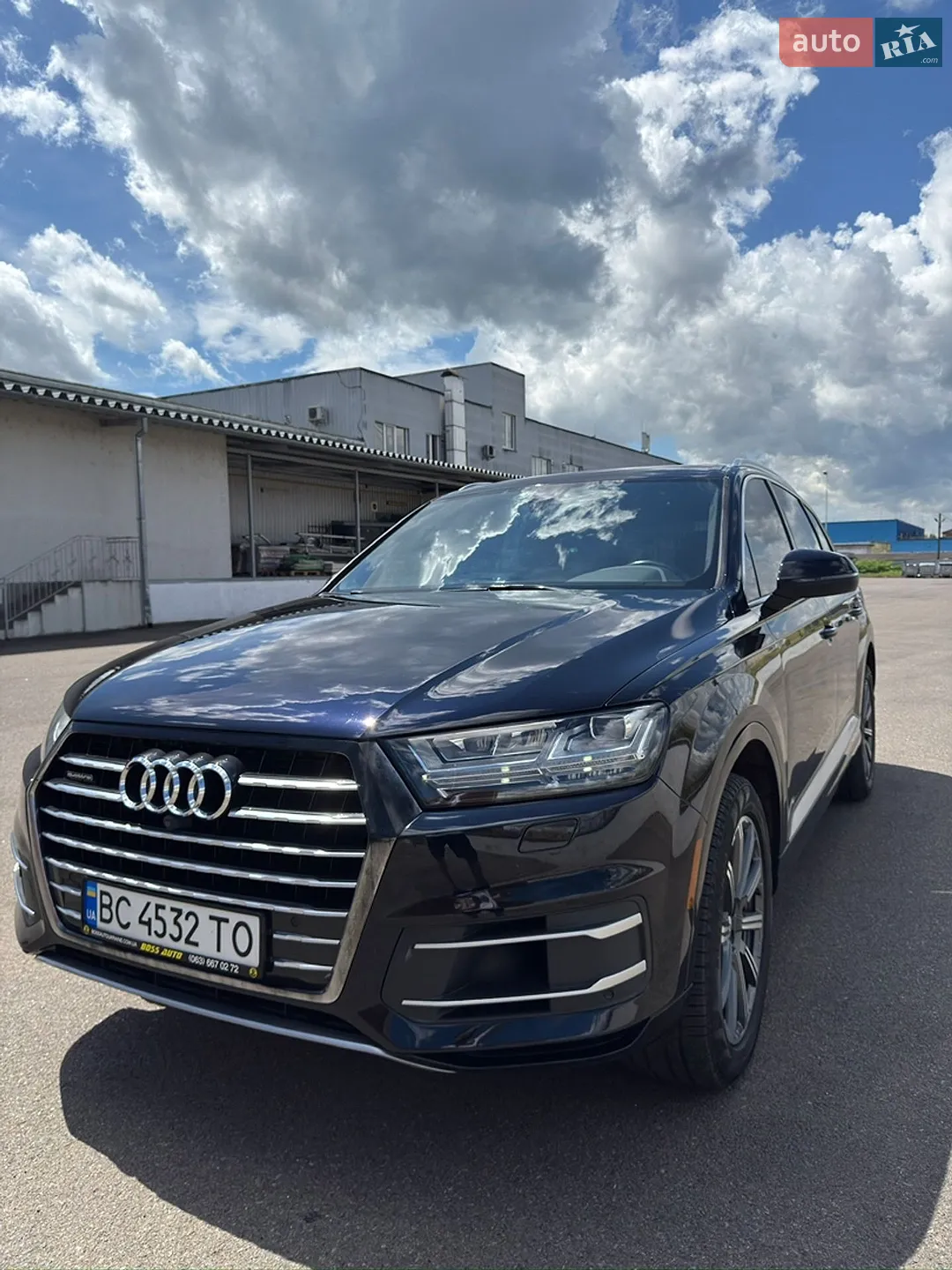 Audi Q7 2016 VIN WA1LAAF78HD021651 фото оголошення 3 з 52