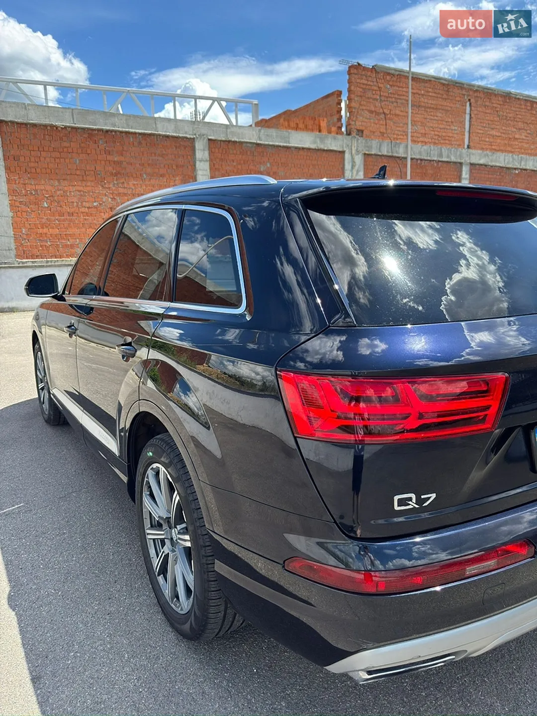 Audi Q7 2016 VIN WA1LAAF78HD021651 фото оголошення 10 з 52