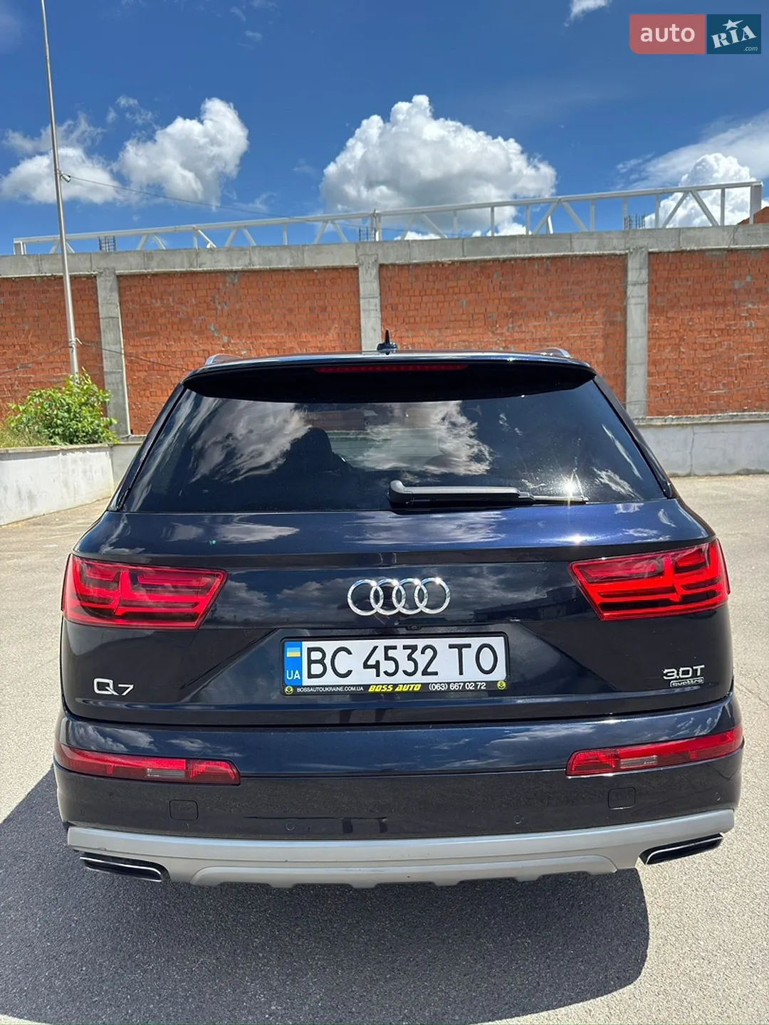 Audi Q7 2016 VIN WA1LAAF78HD021651 фото оголошення 12 з 52