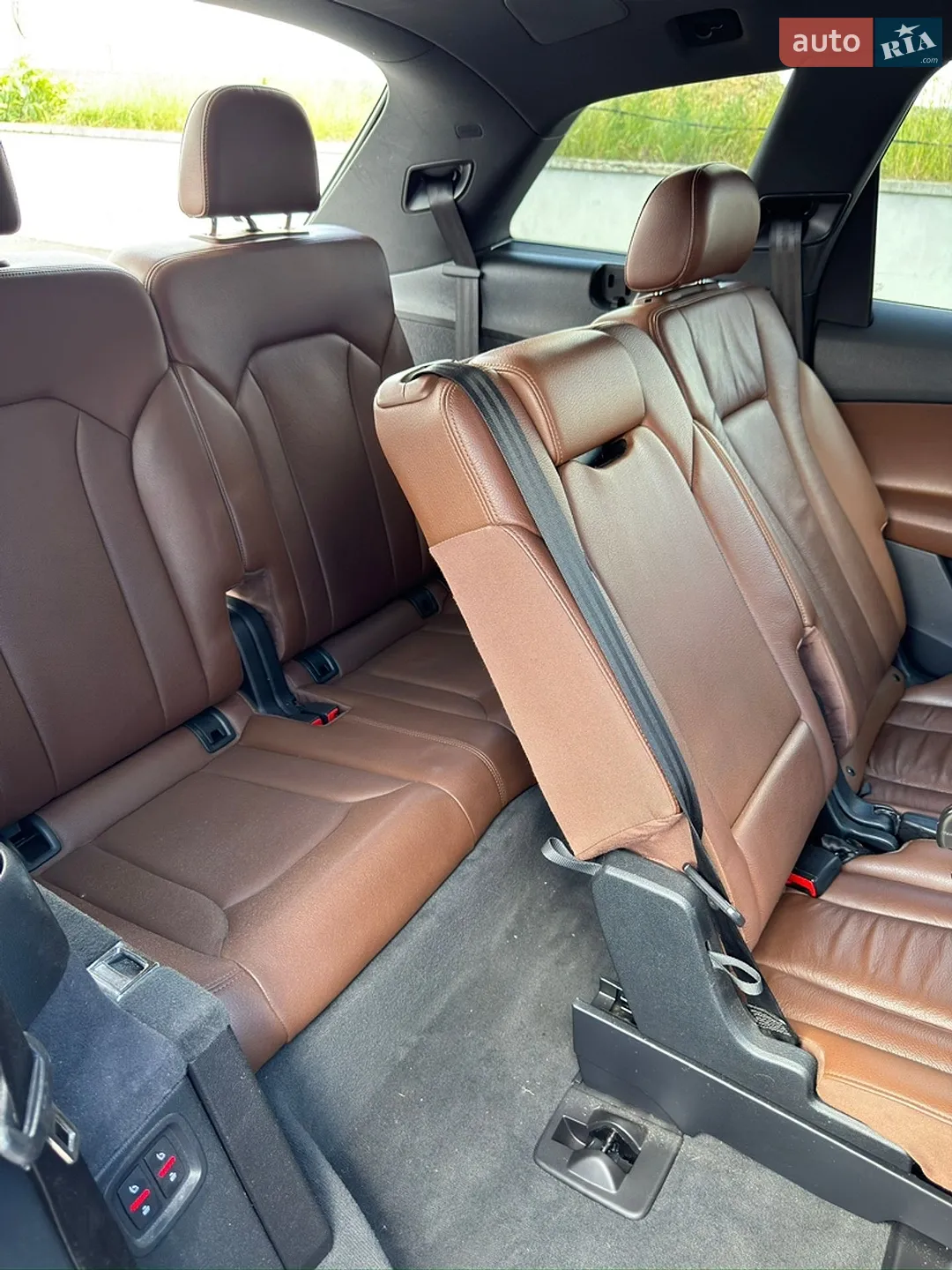 Audi Q7 2016 VIN WA1LAAF78HD021651 фото оголошення 17 з 52