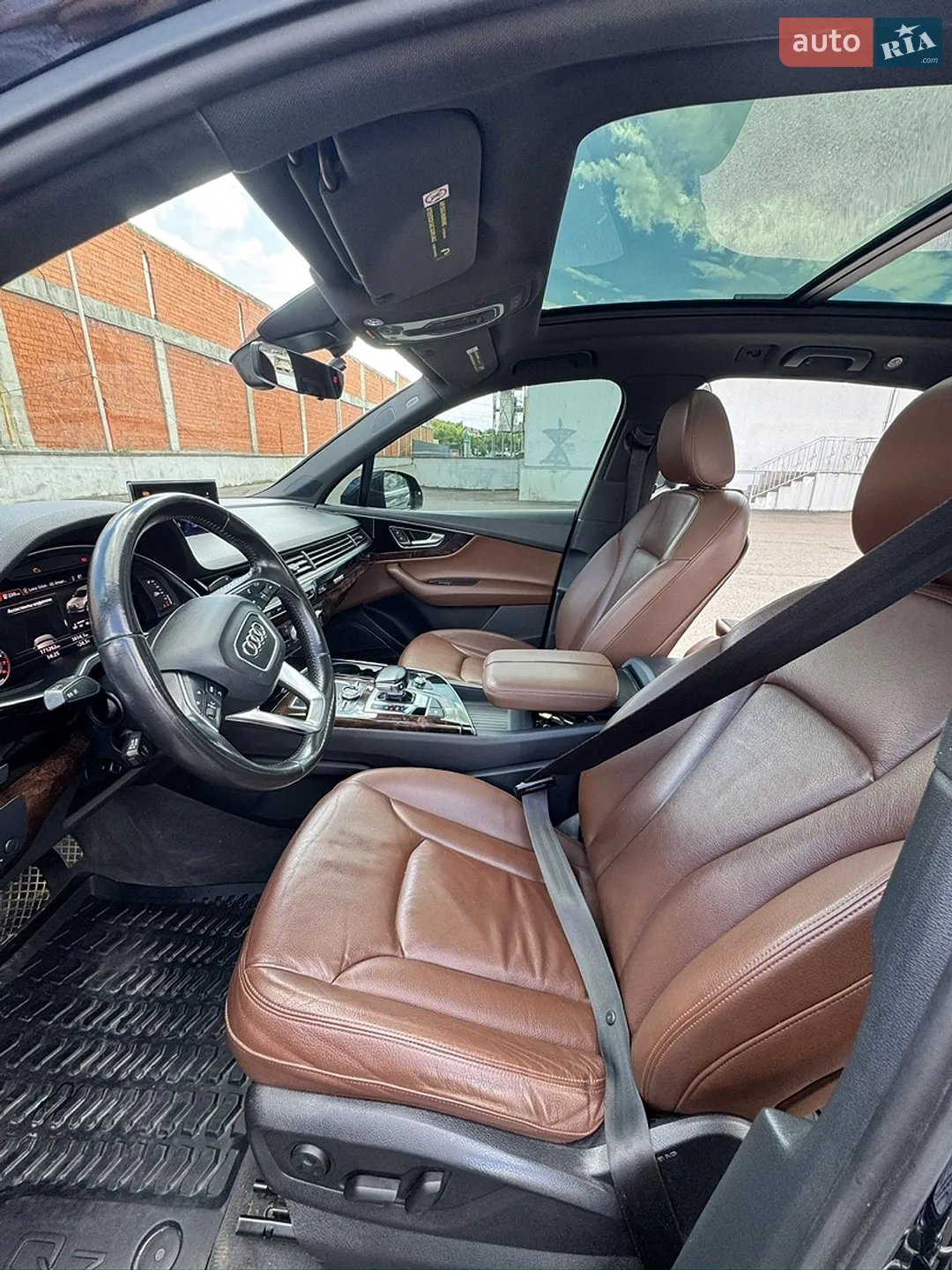 Audi Q7 2016 VIN WA1LAAF78HD021651 фото оголошення 21 з 52