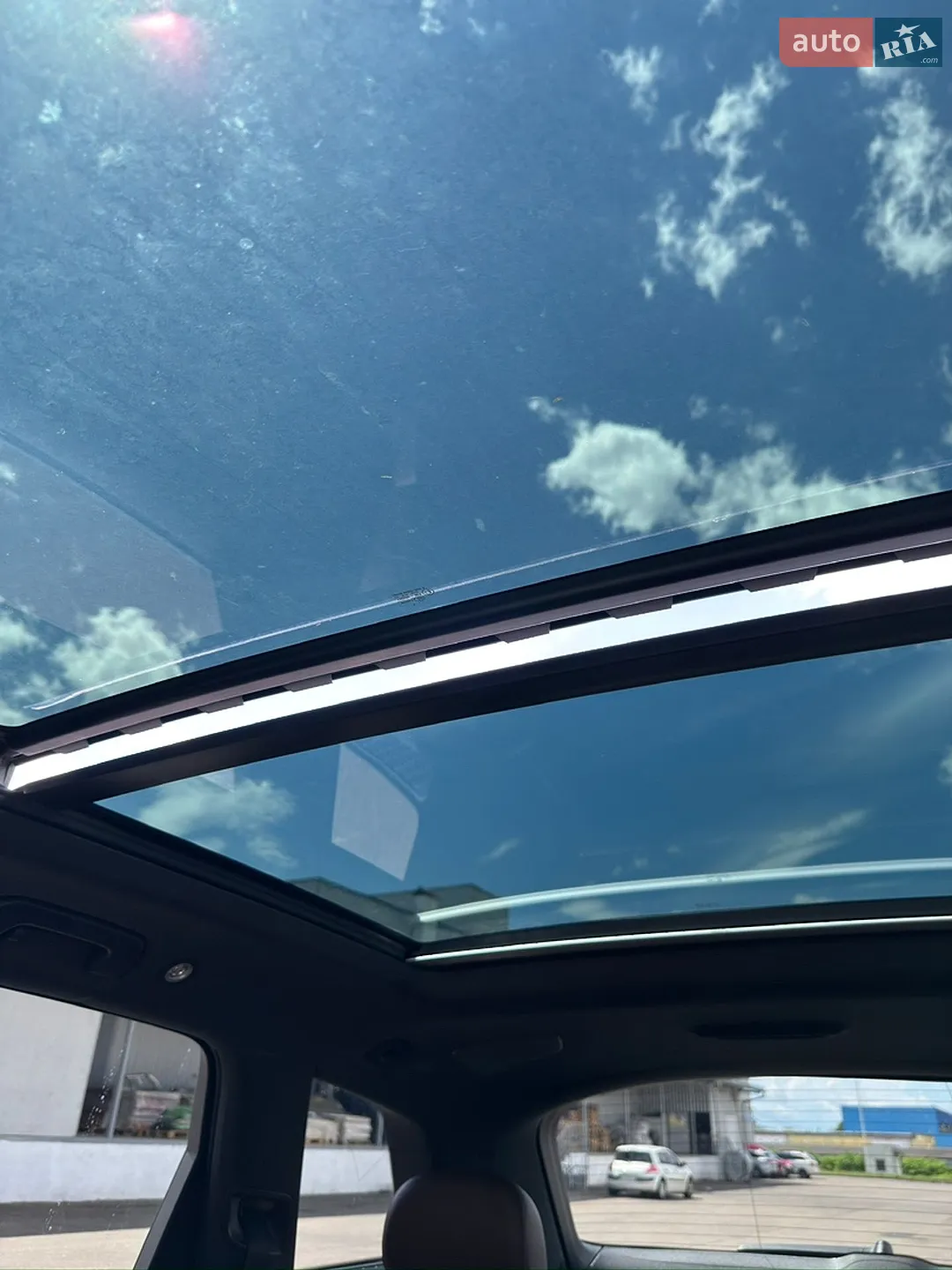 Audi Q7 2016 VIN WA1LAAF78HD021651 фото оголошення 37 з 52