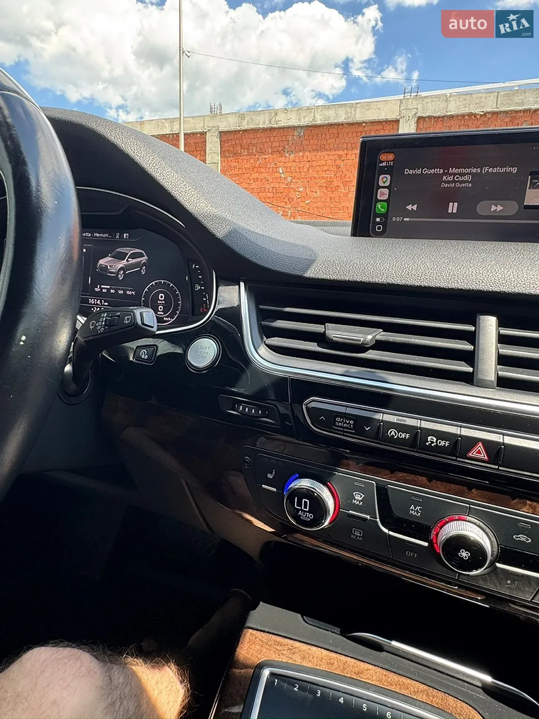 Audi Q7 2016 VIN WA1LAAF78HD021651 фото оголошення 43 з 52