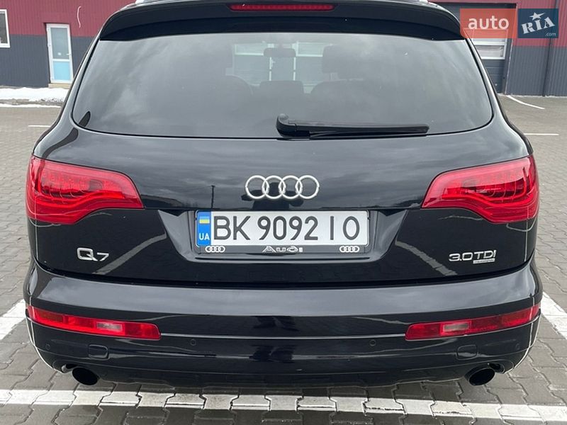 Внедорожник / Кроссовер Audi Q7 2006 в Дубно