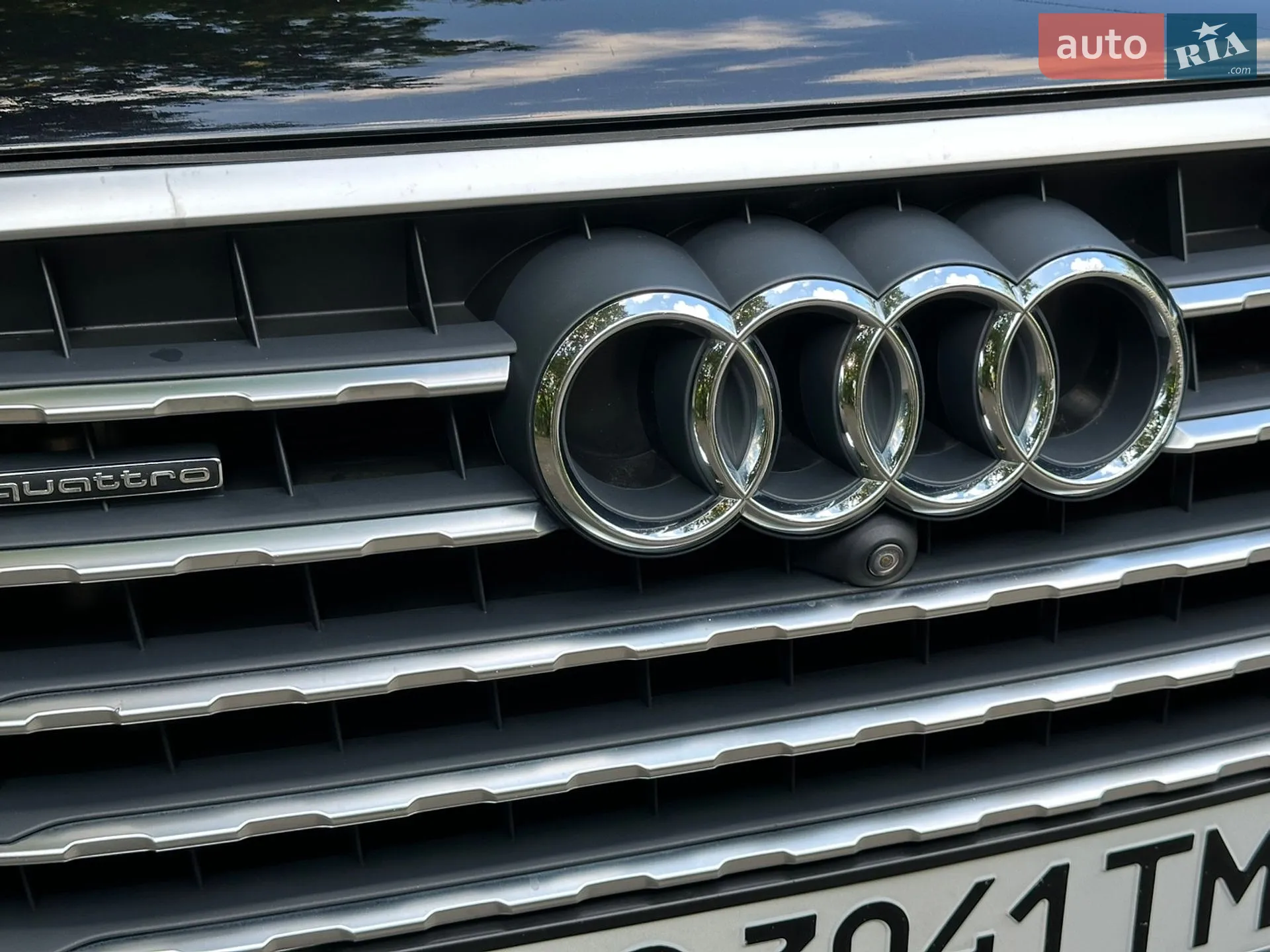 Audi Q7 2016 VIN WA1LAAF73HD013876 фото оголошення 10 з 40