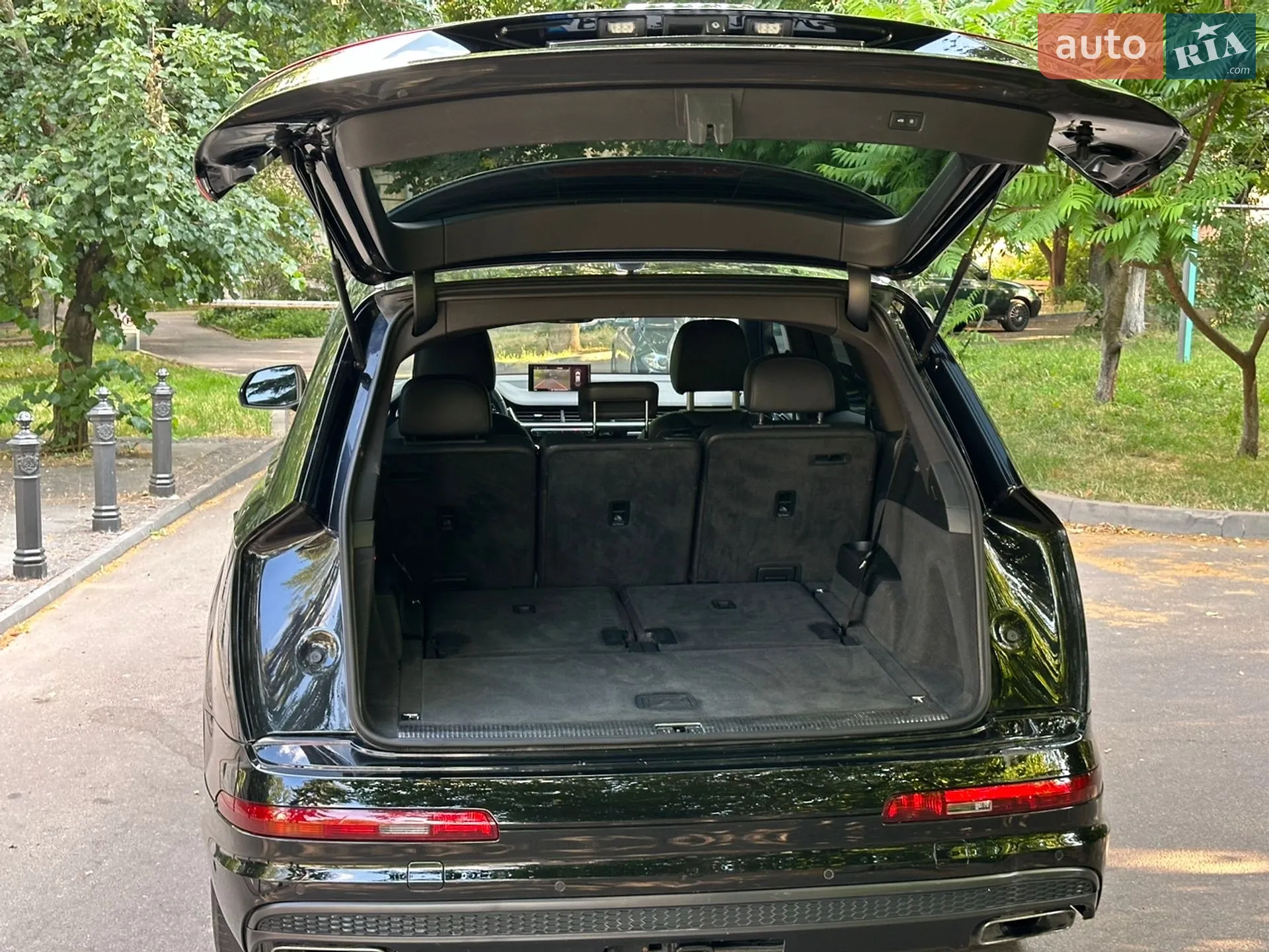 Audi Q7 2016 VIN WA1LAAF73HD013876 фото оголошення 18 з 40