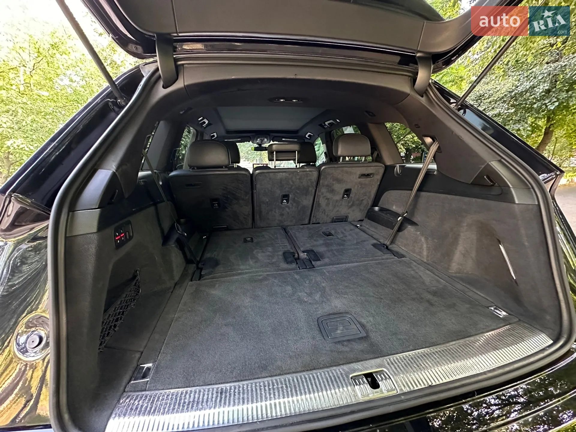 Audi Q7 2016 VIN WA1LAAF73HD013876 фото оголошення 19 з 40